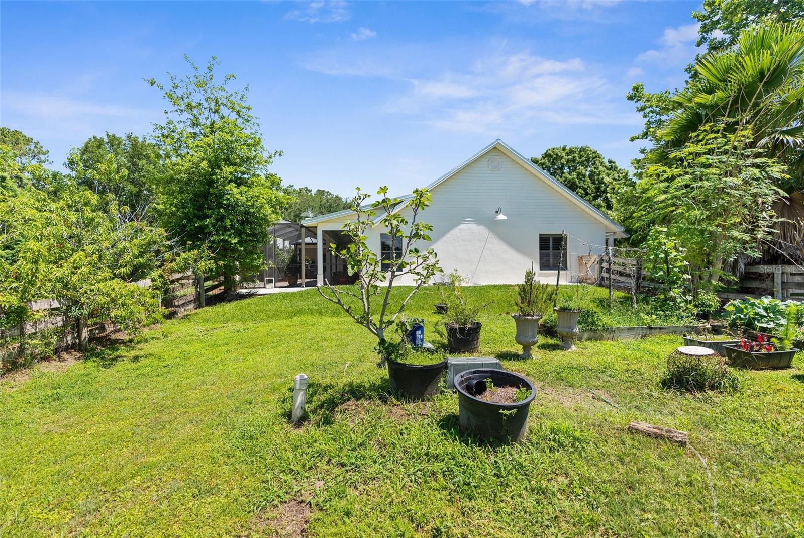 Listing photo id 69 for 1325 Culbreath Road