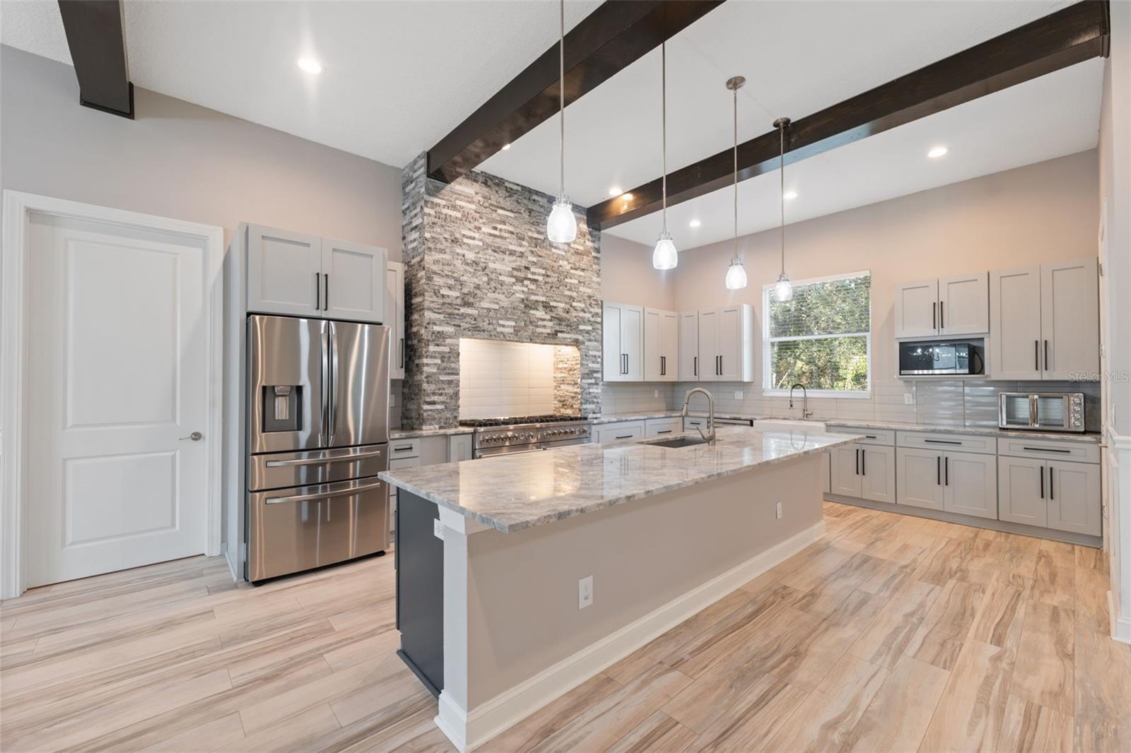 Image 12 of 65 For 11780 Osprey Avenue