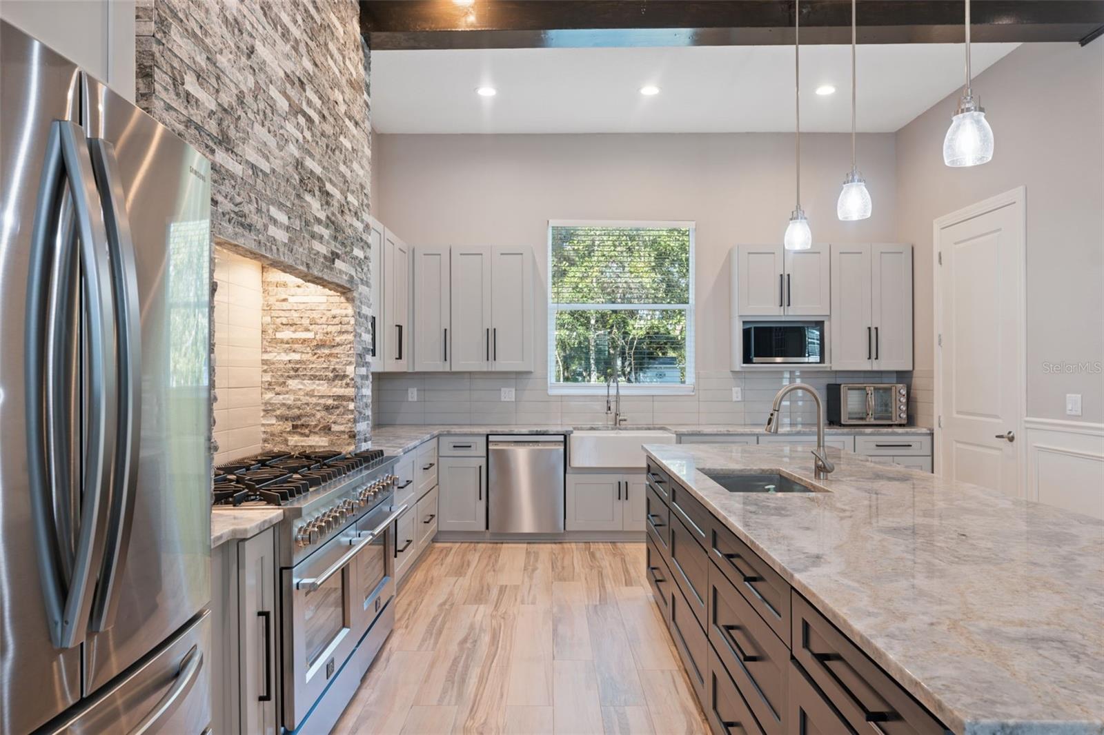 Image 13 of 65 For 11780 Osprey Avenue