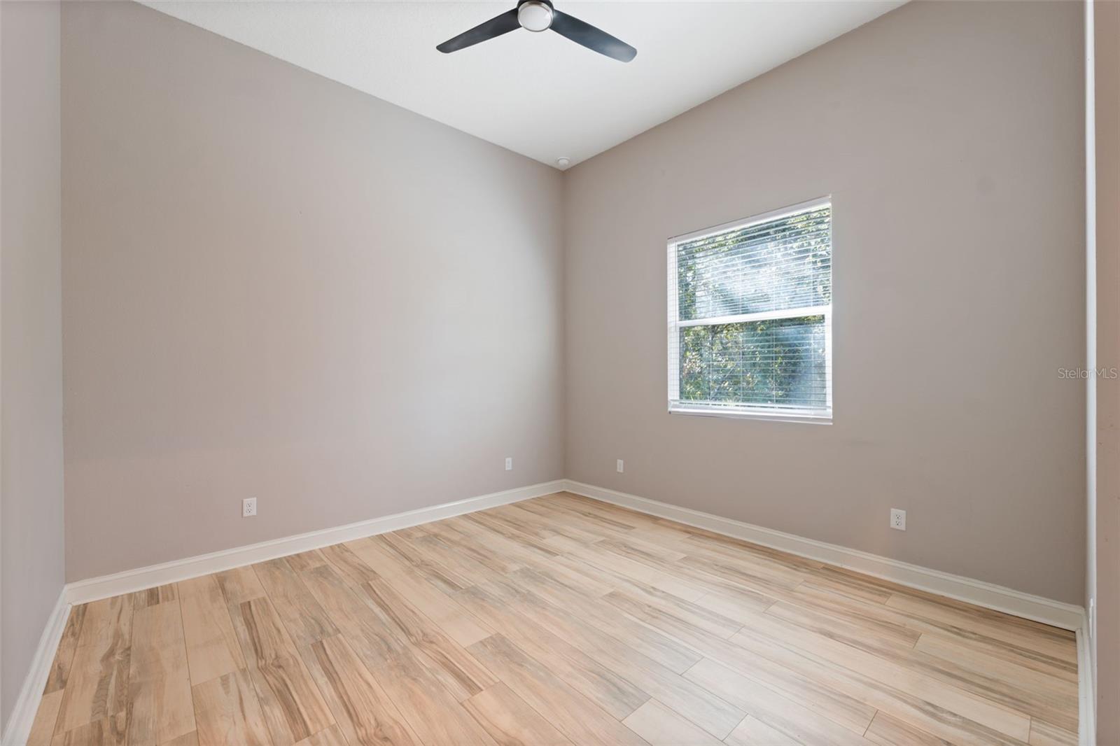 Image 20 of 65 For 11780 Osprey Avenue