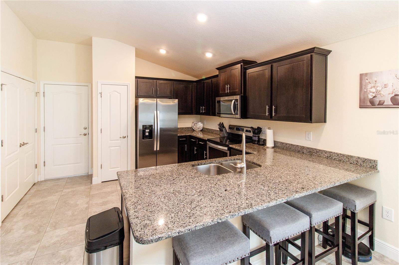 Image 10 of 46 For 14514 Potterton Circle