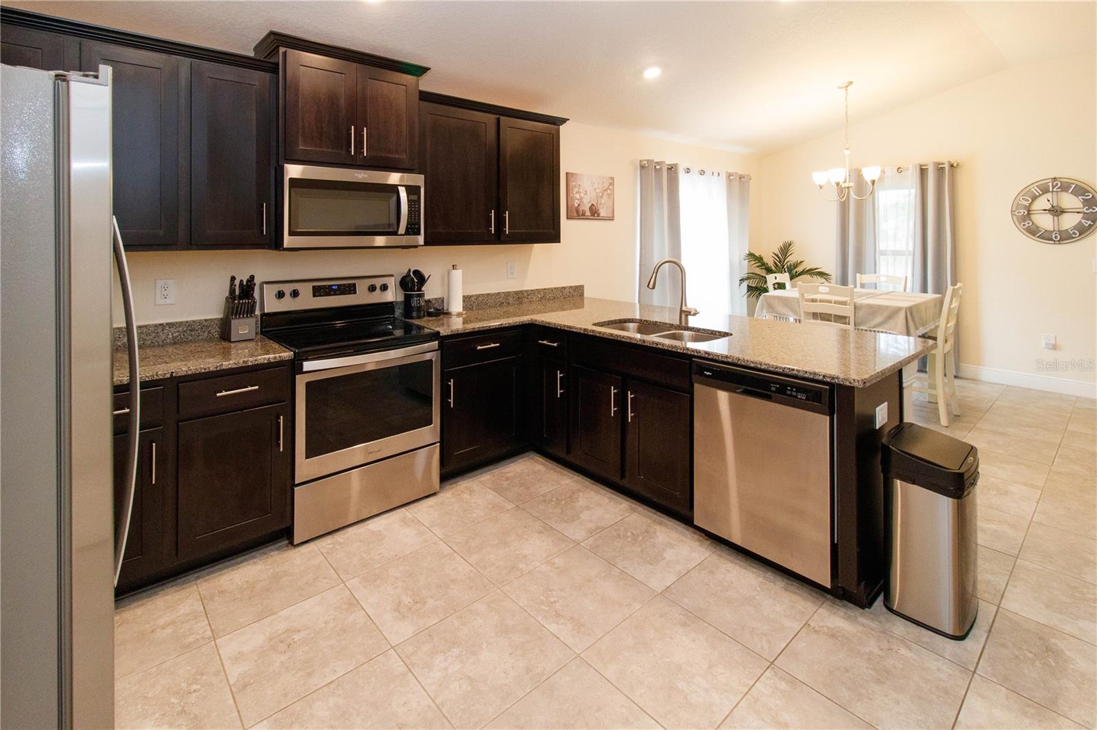 Image 12 of 46 For 14514 Potterton Circle