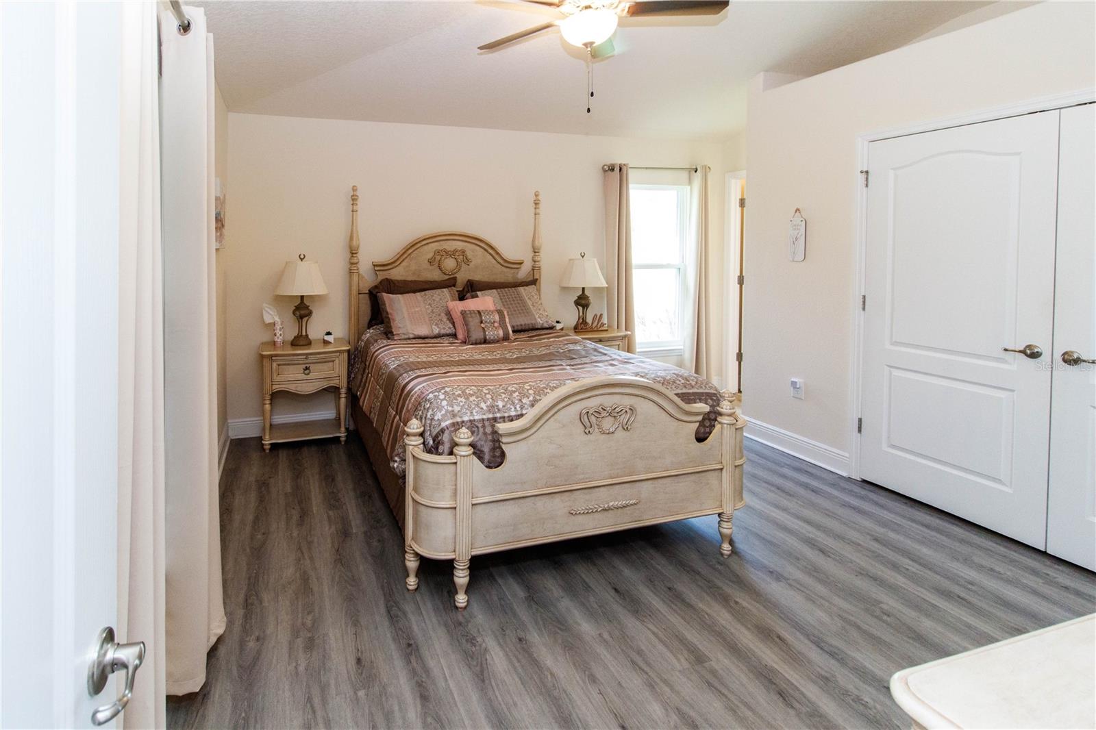 Image 19 of 46 For 14514 Potterton Circle