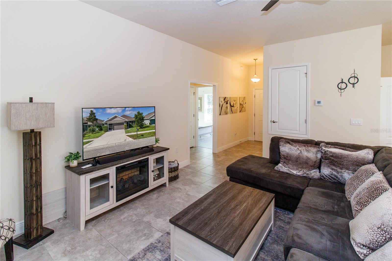 Image 8 of 46 For 14514 Potterton Circle