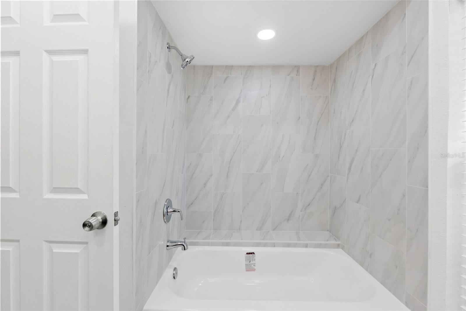 Image 15 of 40 For 11348 Fool Duck Avenue