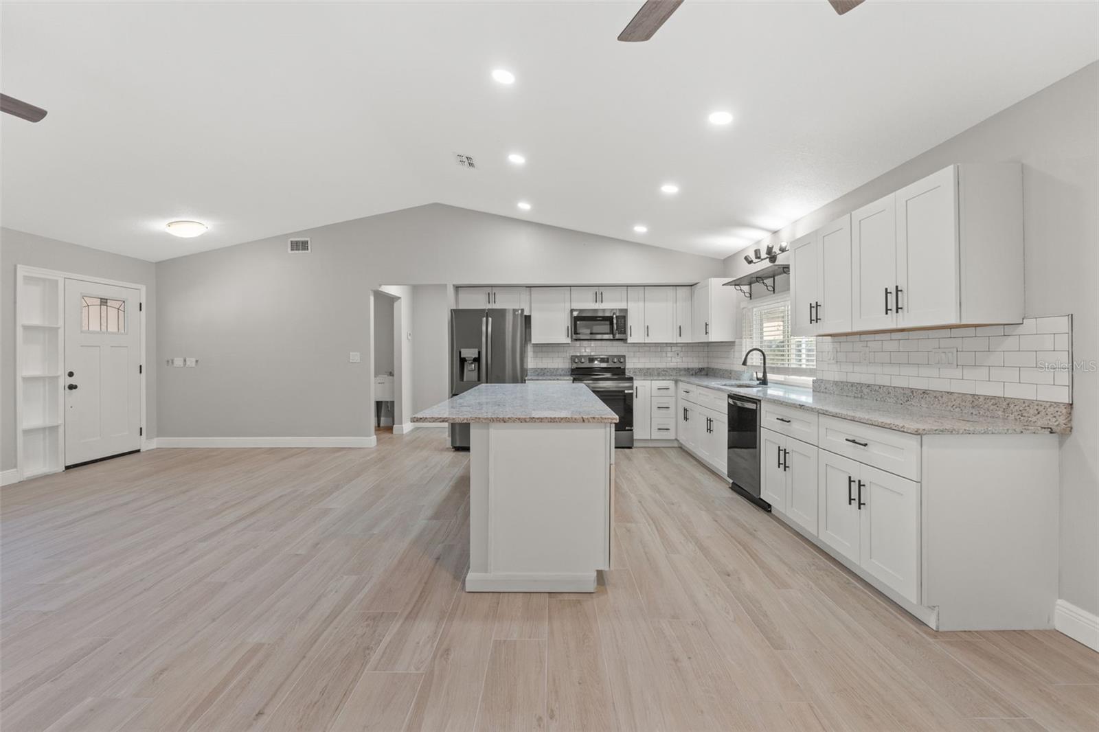 Image 8 of 40 For 11348 Fool Duck Avenue