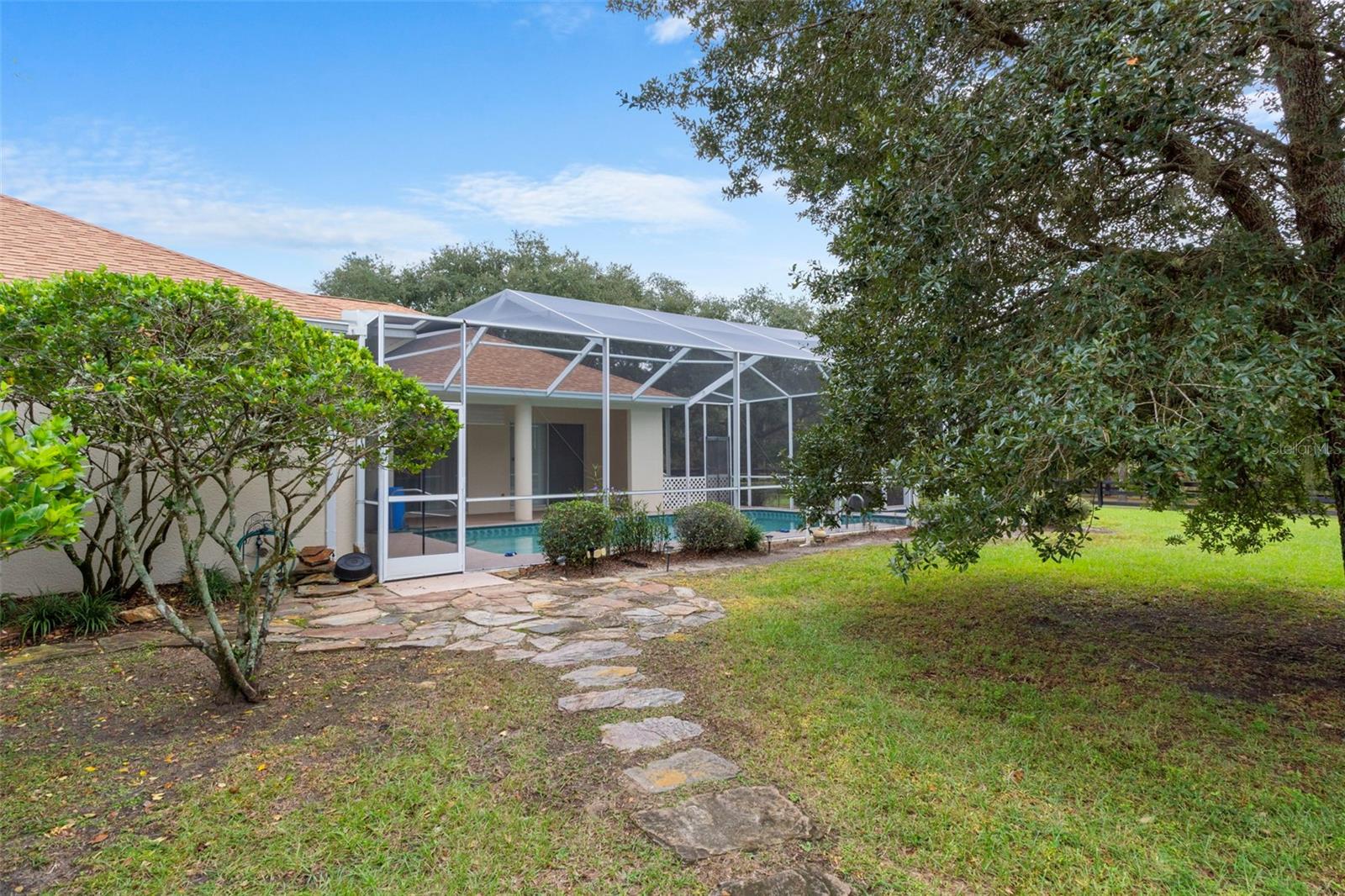 Listing photo id 35 for 4202 Pony Drive