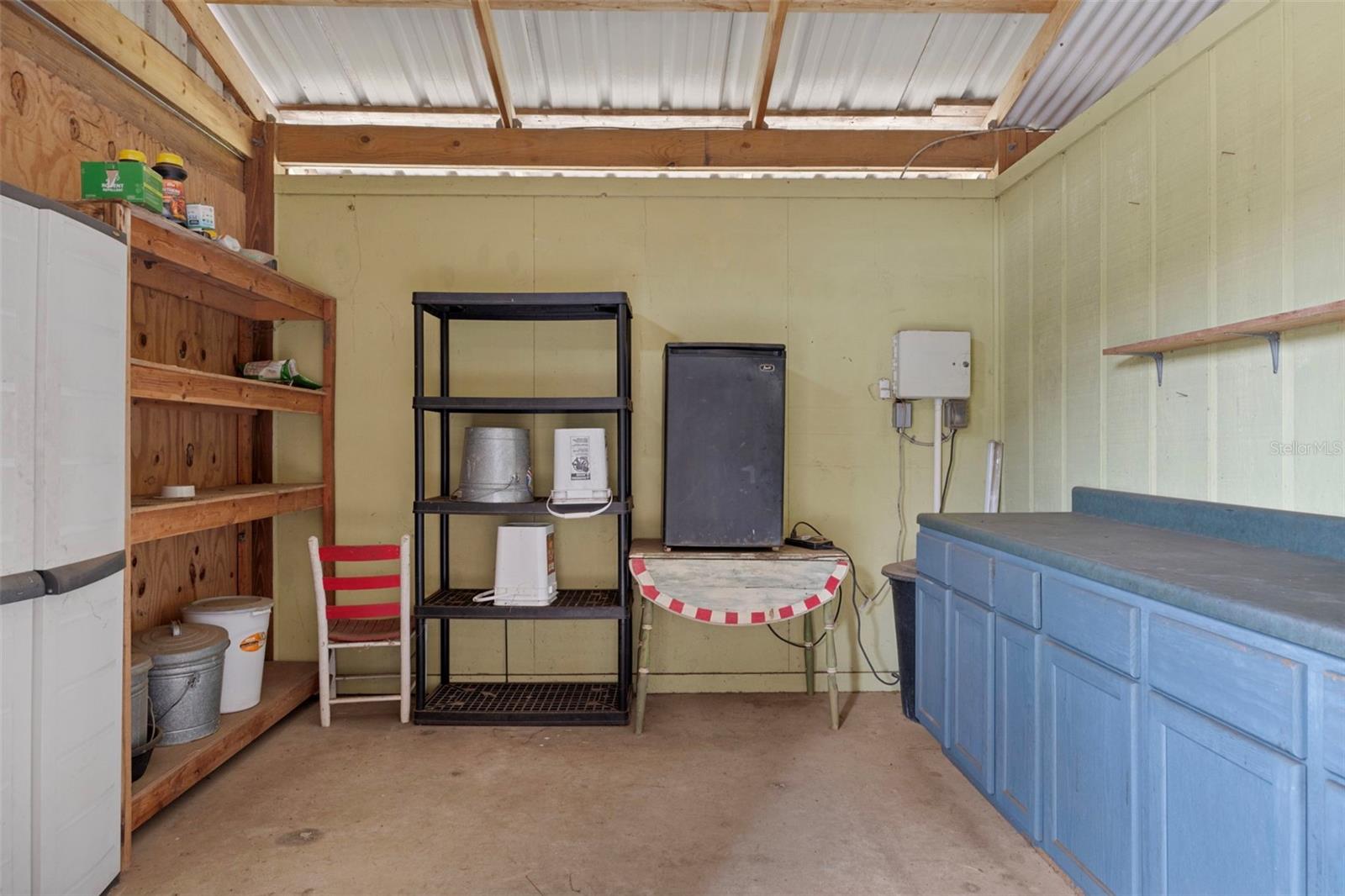 Listing photo id 44 for 4202 Pony Drive