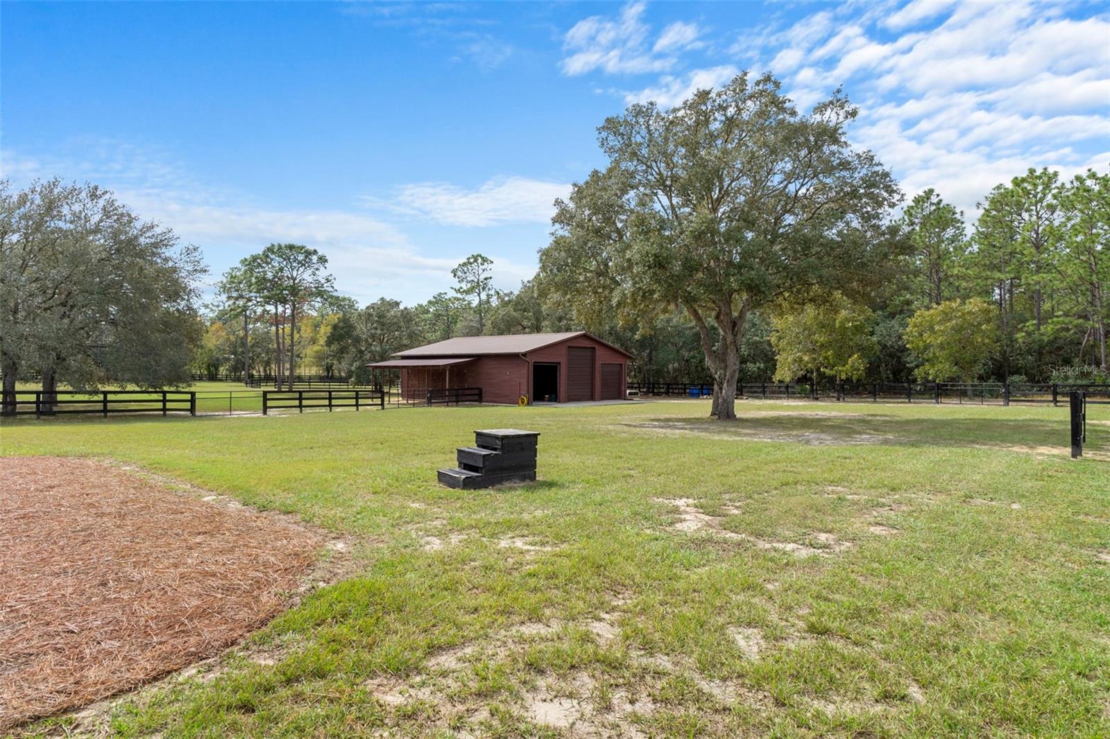 Listing photo id 46 for 4202 Pony Drive