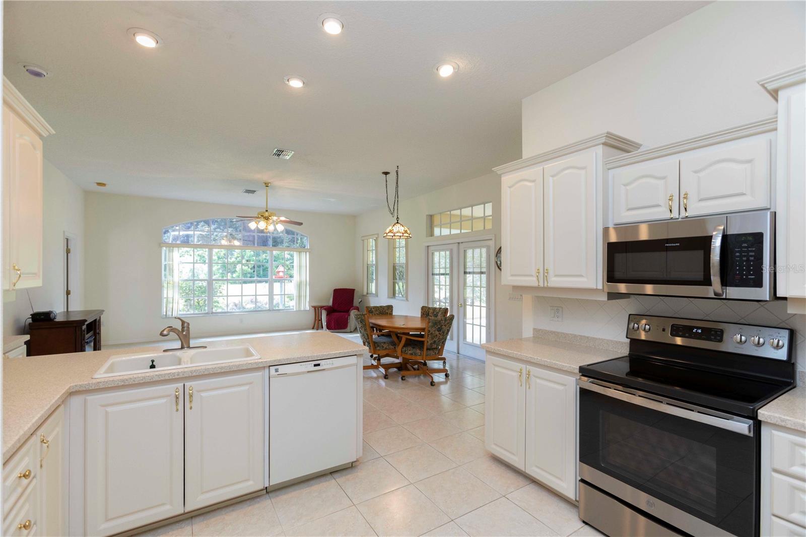 Image 20 of 49 For 11915 Tee Time Circle