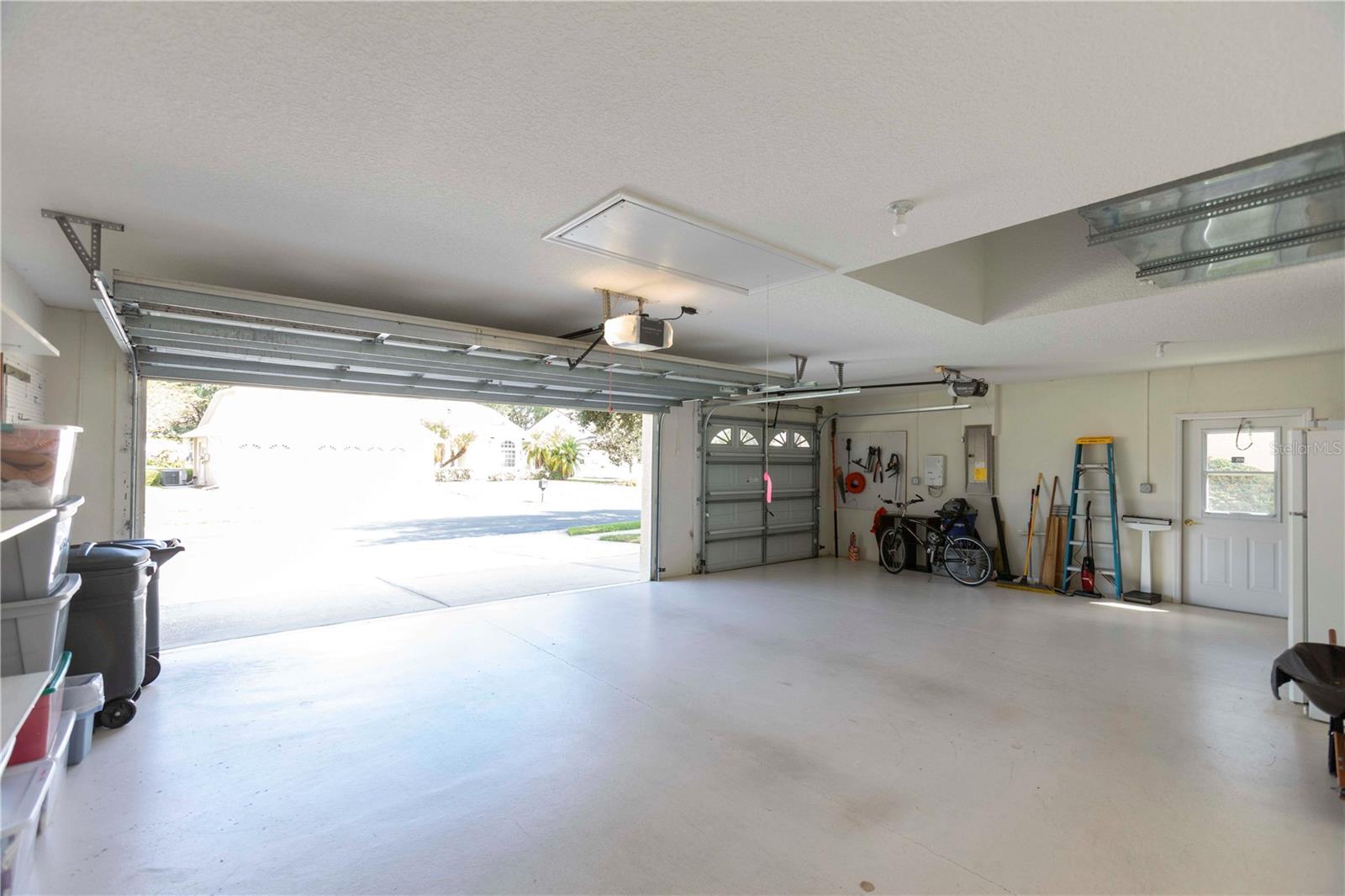 Image 40 of 49 For 11915 Tee Time Circle