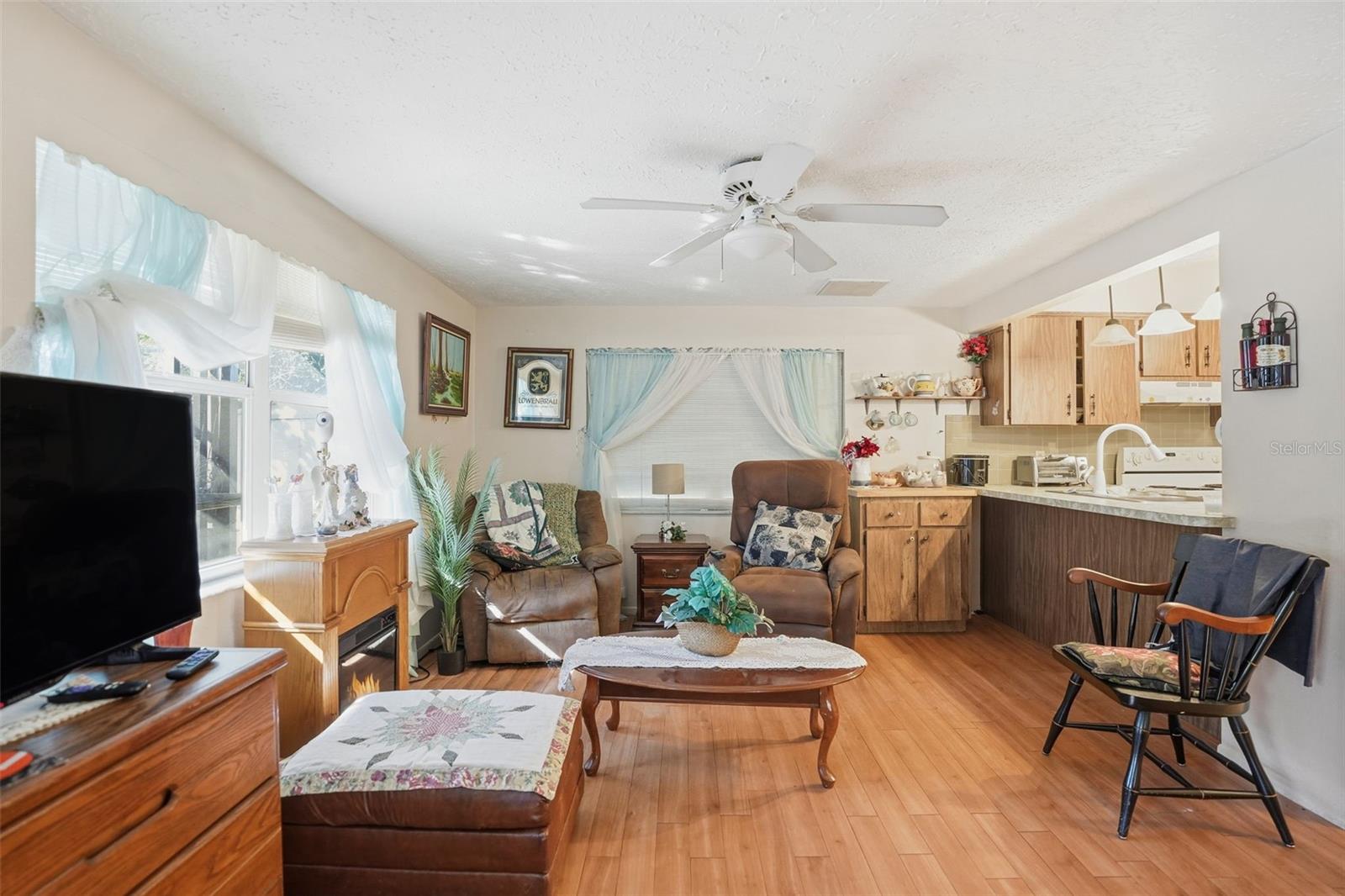 Image 11 of 27 For 7212 Dipaola Drive