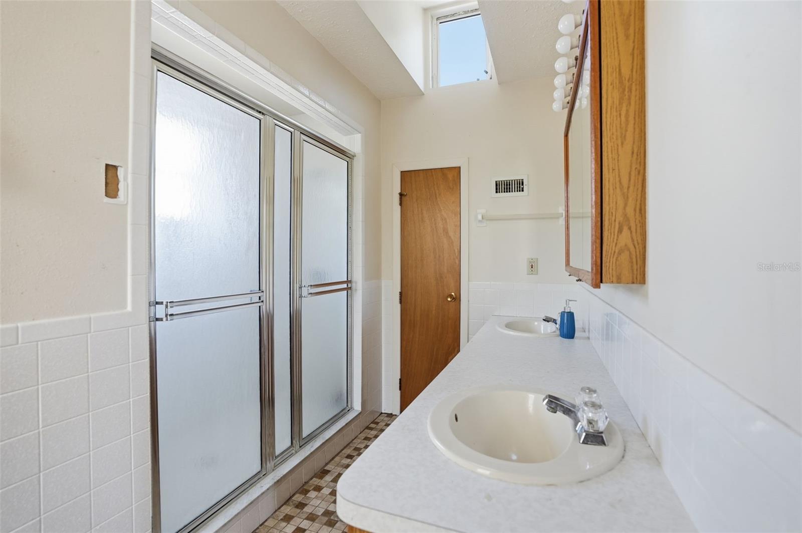 Image 17 of 27 For 7212 Dipaola Drive