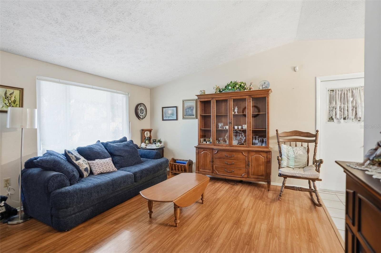 Image 4 of 27 For 7212 Dipaola Drive