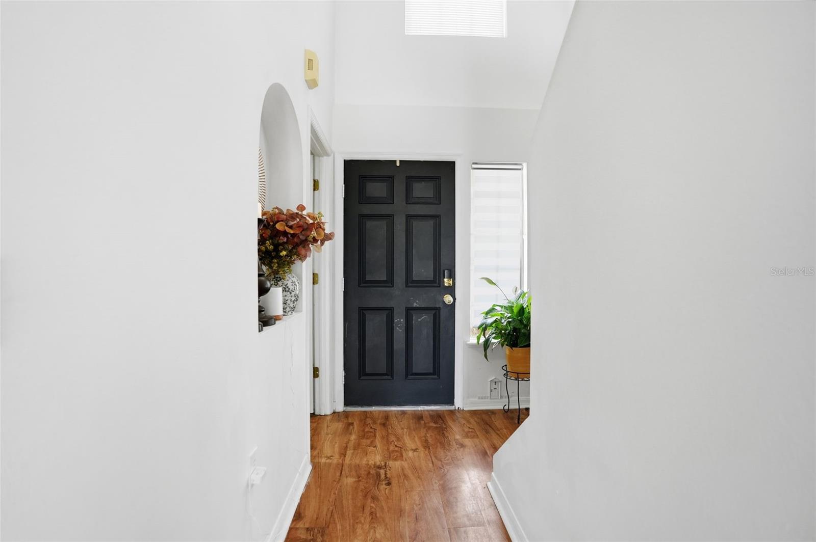 Image 18 of 48 For 11077 Jenny Wren Road