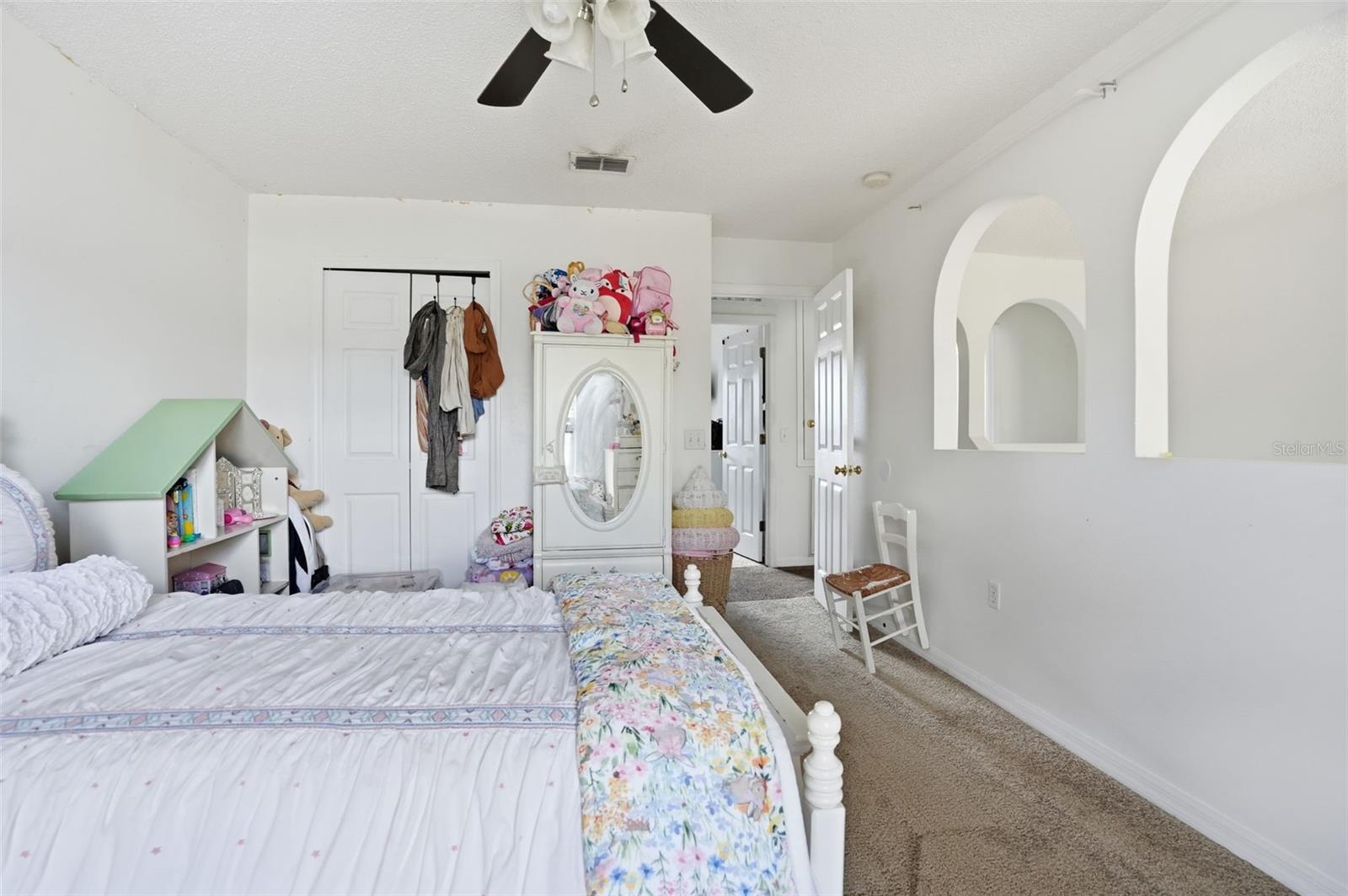 Image 25 of 48 For 11077 Jenny Wren Road