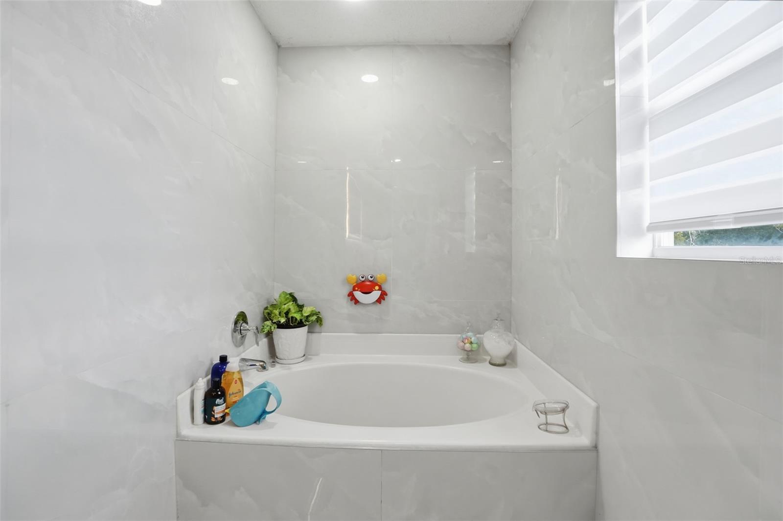 Image 30 of 48 For 11077 Jenny Wren Road