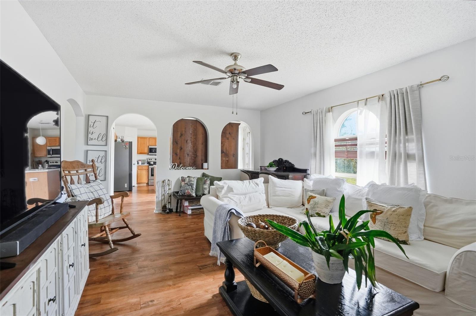 Image 5 of 48 For 11077 Jenny Wren Road