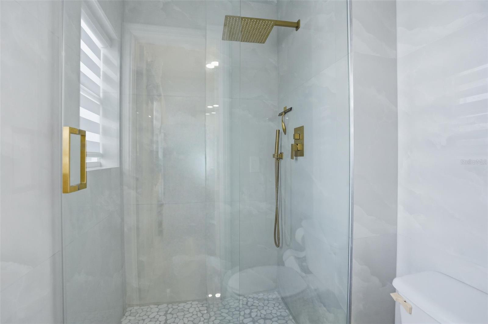 Image 9 of 48 For 11077 Jenny Wren Road