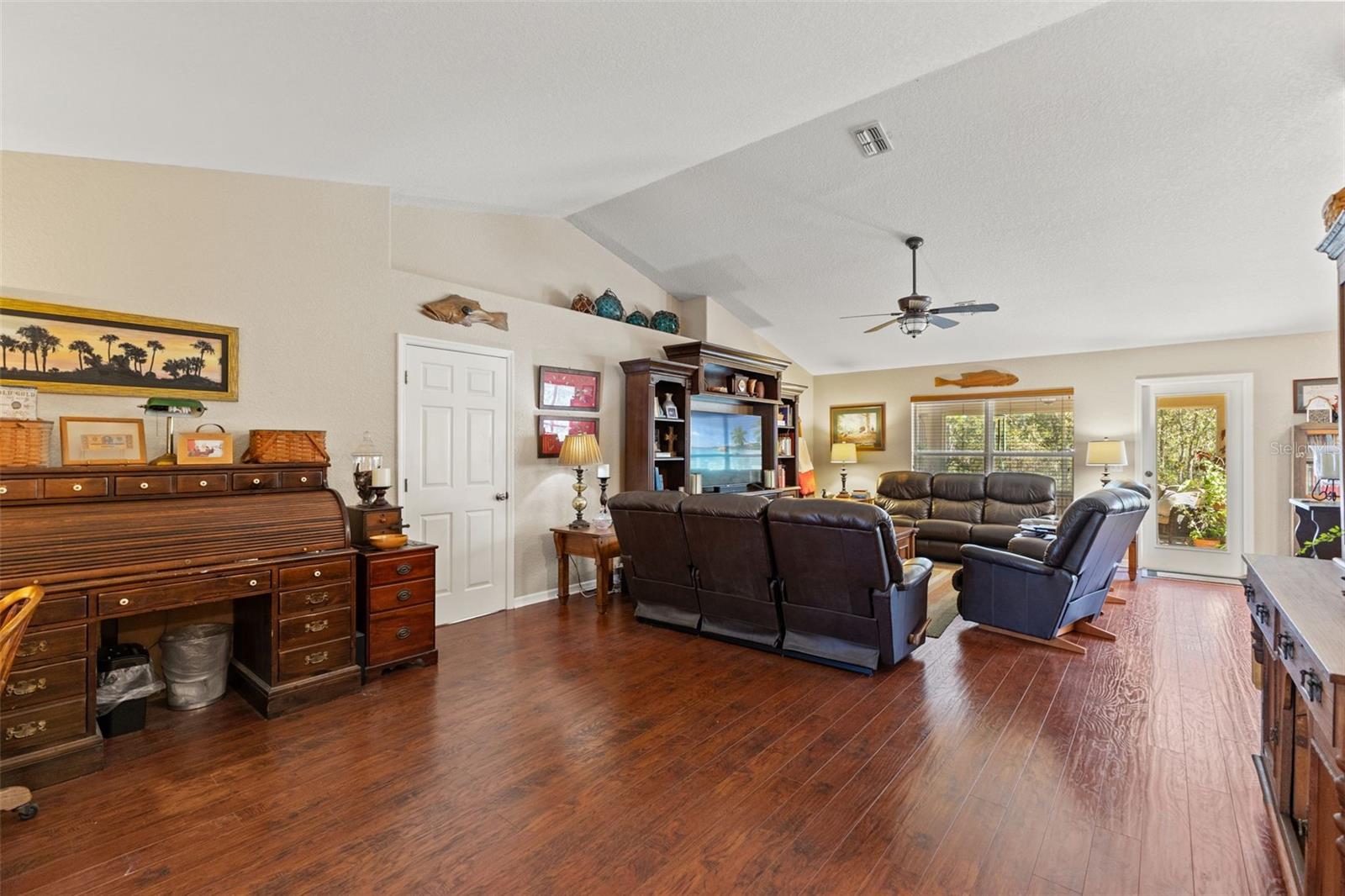 Image 12 of 58 For 5 Boxleaf  