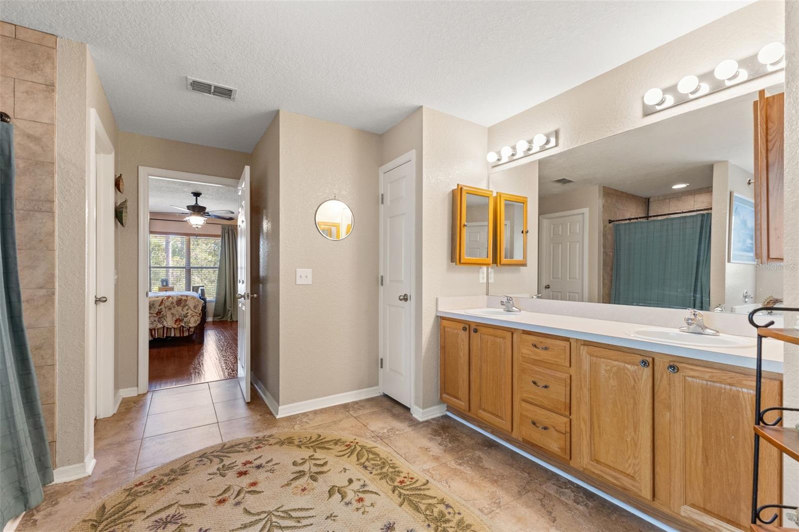 Image 29 of 58 For 5 Boxleaf  