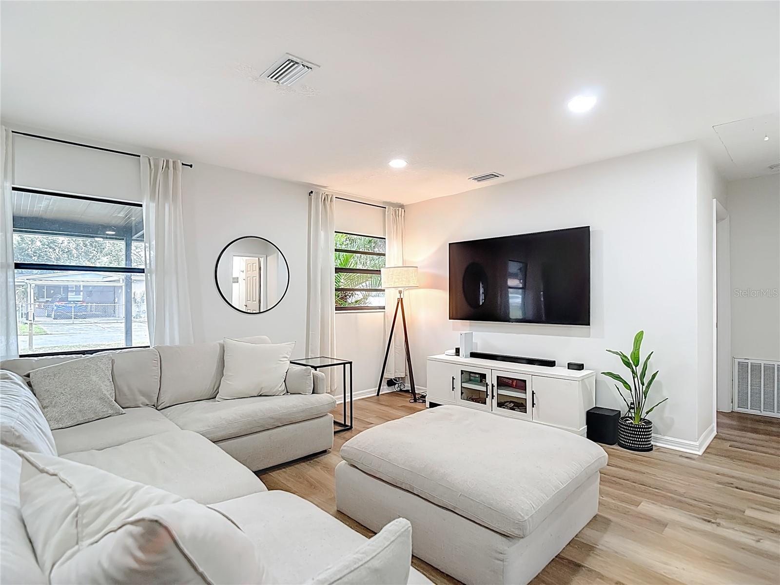 Image 6 of 26 For 1503 Juniper Street