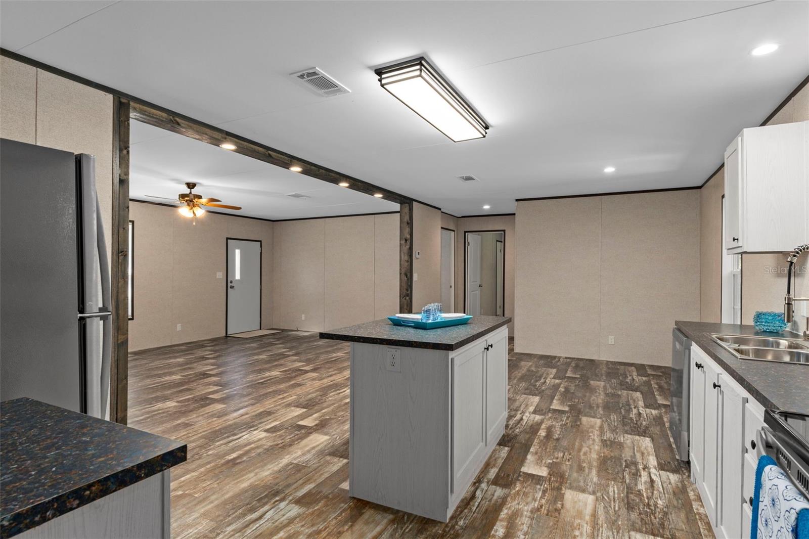 Image 11 of 27 For 2455 North Street