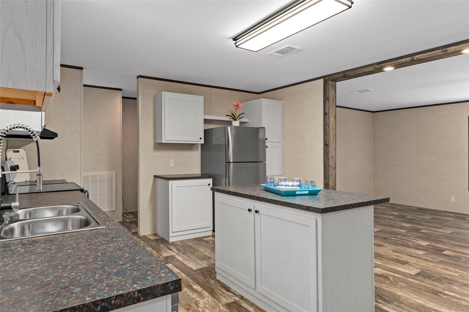 Image 14 of 27 For 2455 North Street