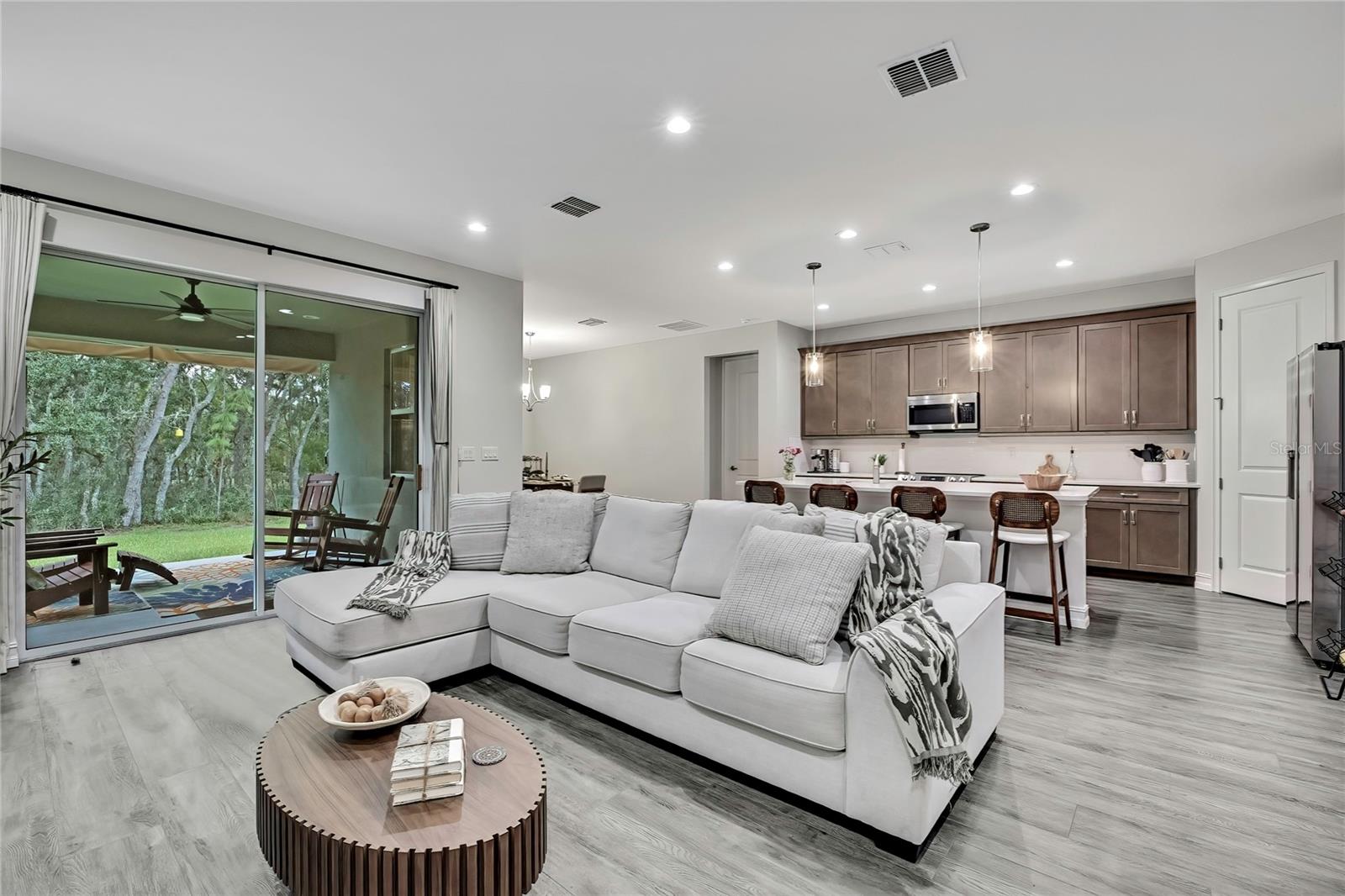 Image 11 of 60 For 6098 Peardale Terrace