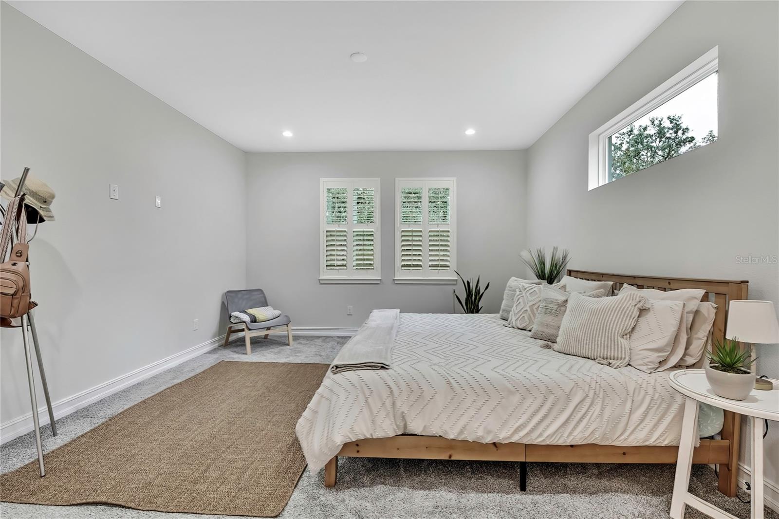 Image 17 of 60 For 6098 Peardale Terrace