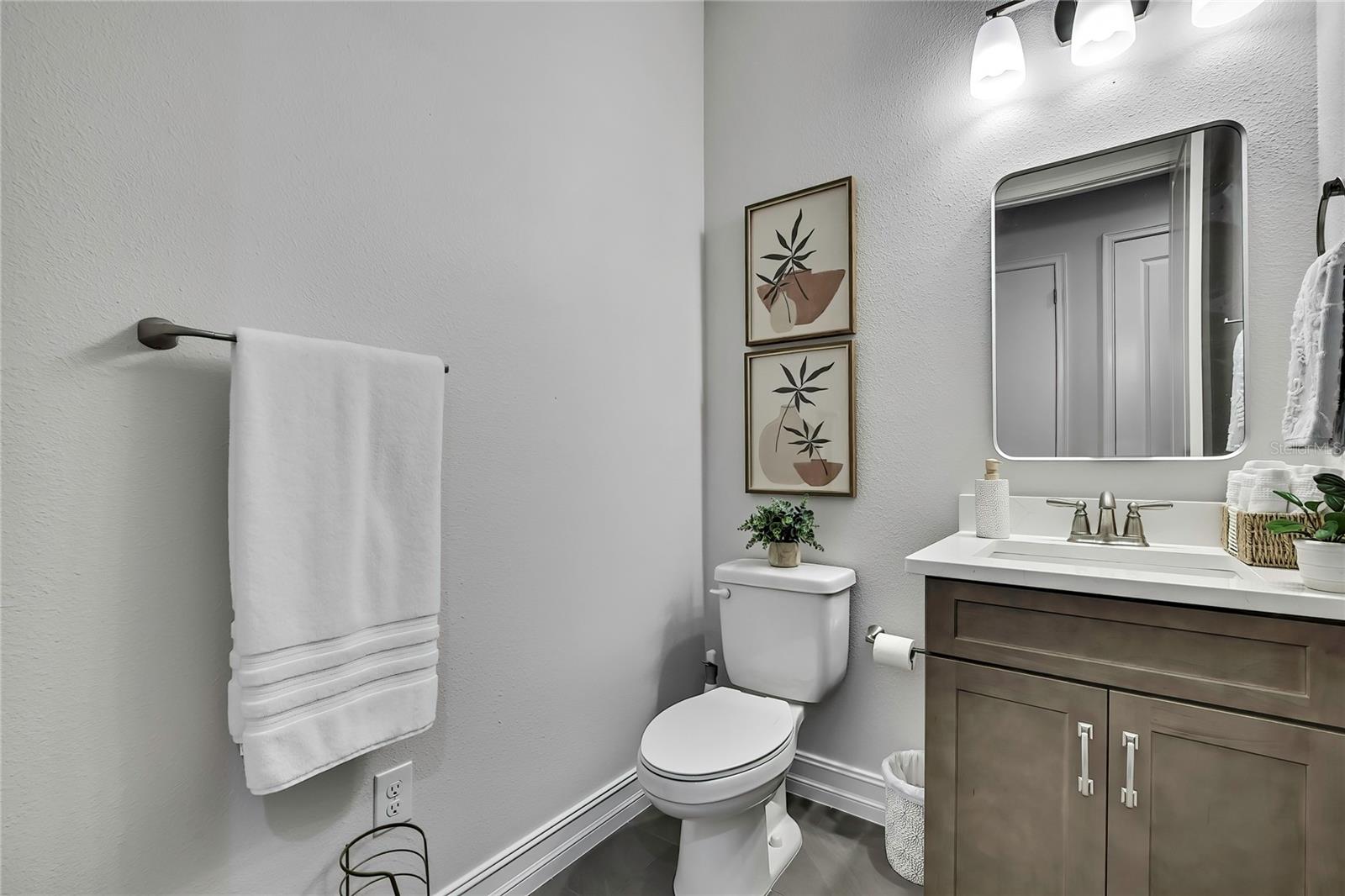 Image 32 of 60 For 6098 Peardale Terrace