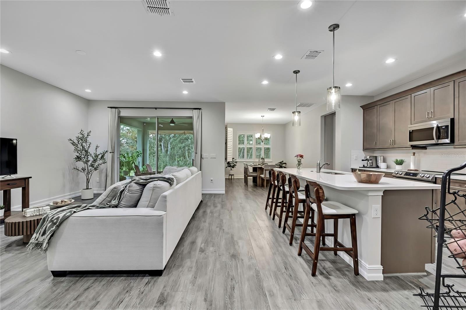 Image 6 of 60 For 6098 Peardale Terrace