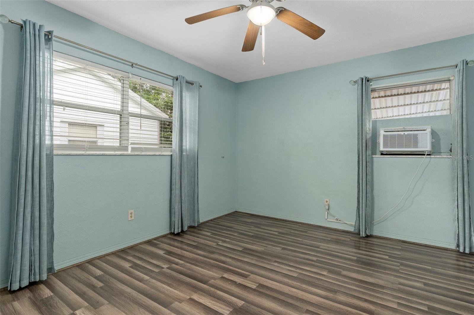 Image 23 of 41 For 6421 Finance Avenue