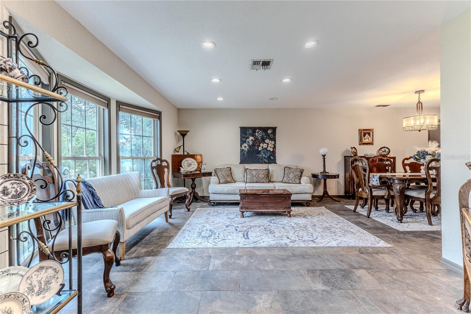 Image 11 of 72 For 8480 Colma Street