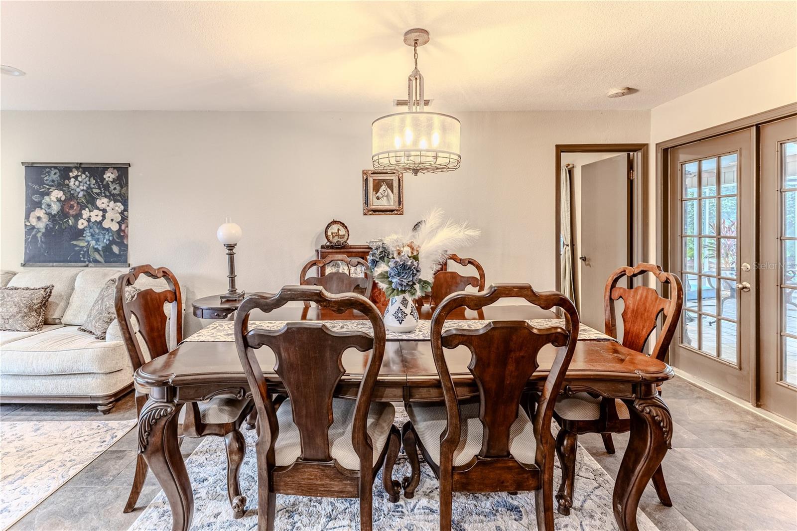 Image 18 of 72 For 8480 Colma Street