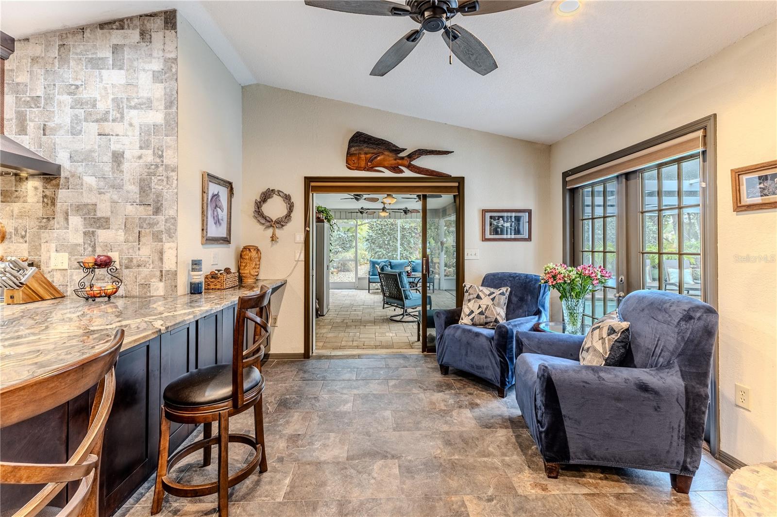 Image 29 of 72 For 8480 Colma Street