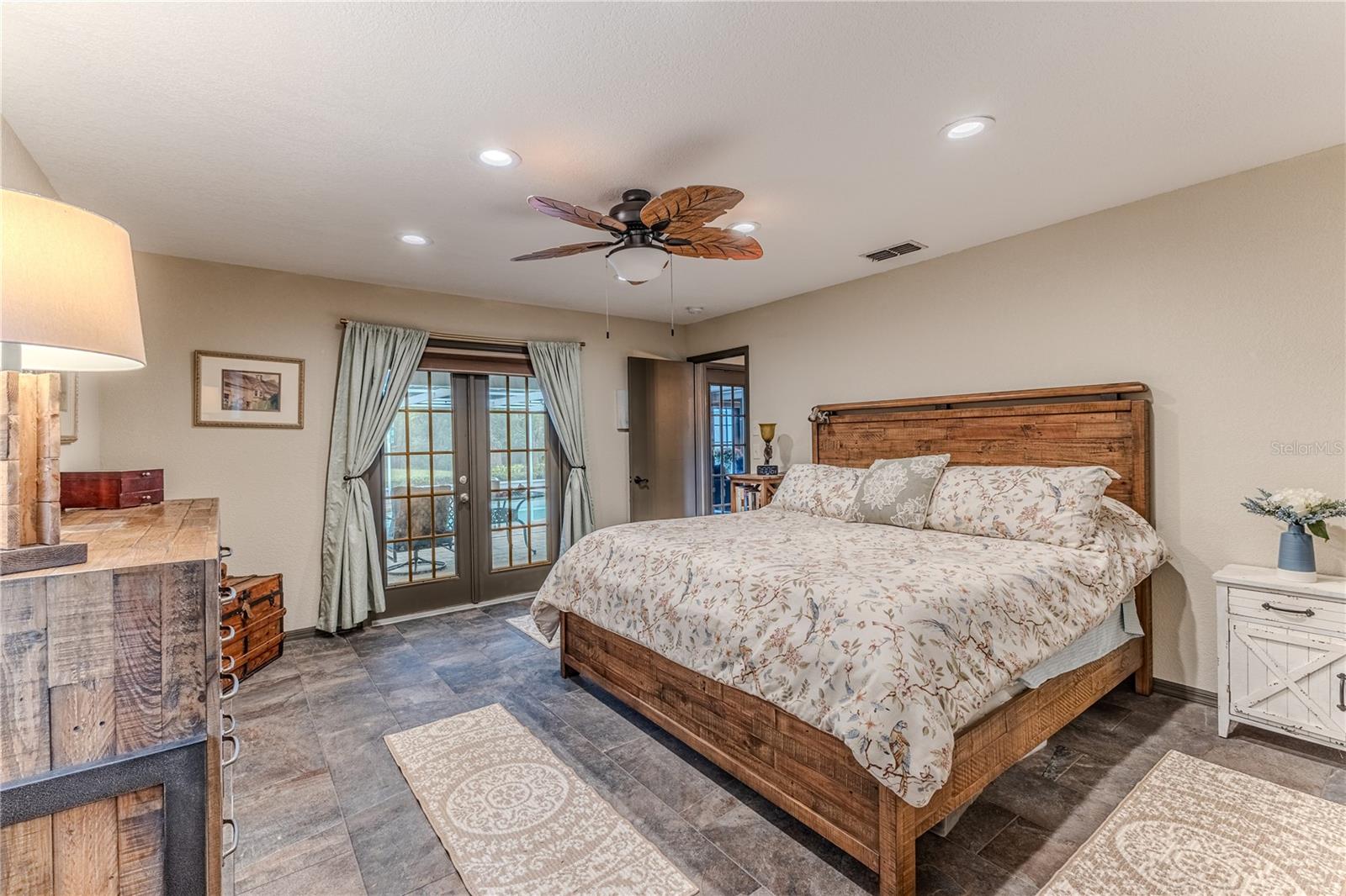 Image 36 of 72 For 8480 Colma Street