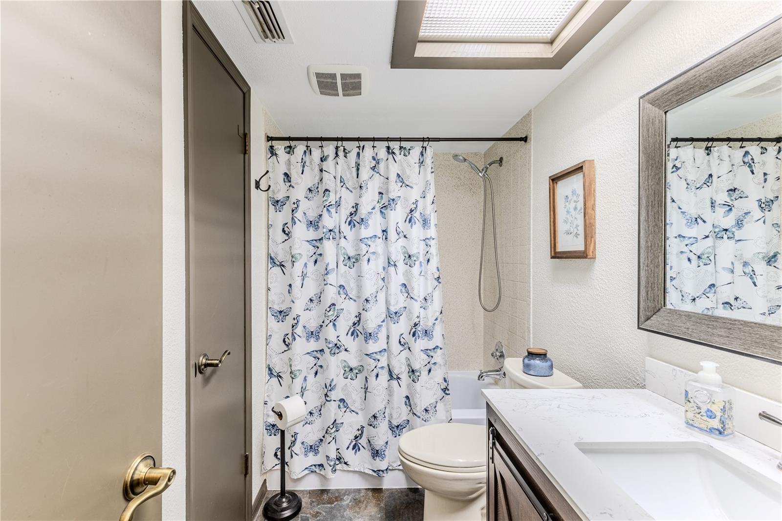 Image 43 of 72 For 8480 Colma Street