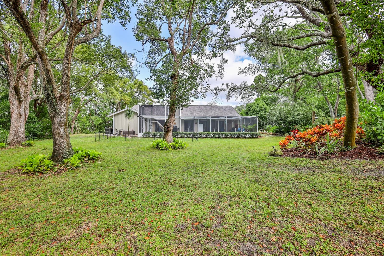 Image 57 of 72 For 8480 Colma Street