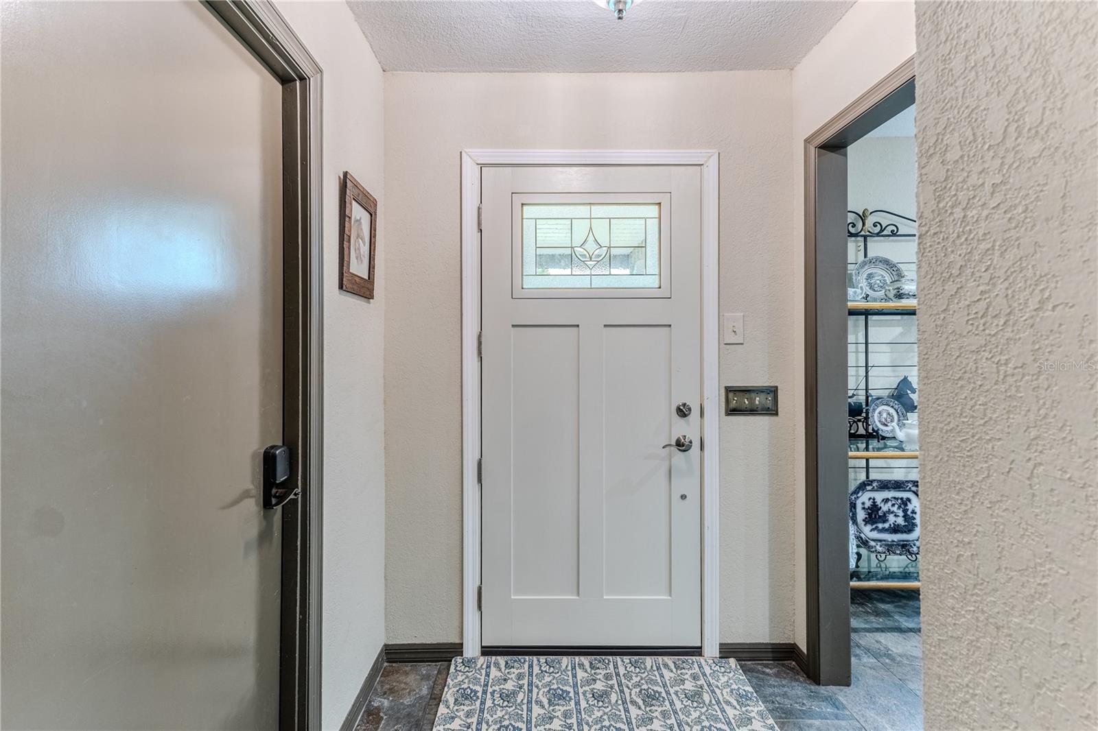 Image 9 of 72 For 8480 Colma Street