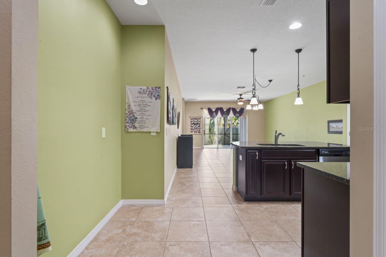 Image 16 of 59 For 2118 Parrot Fish Drive