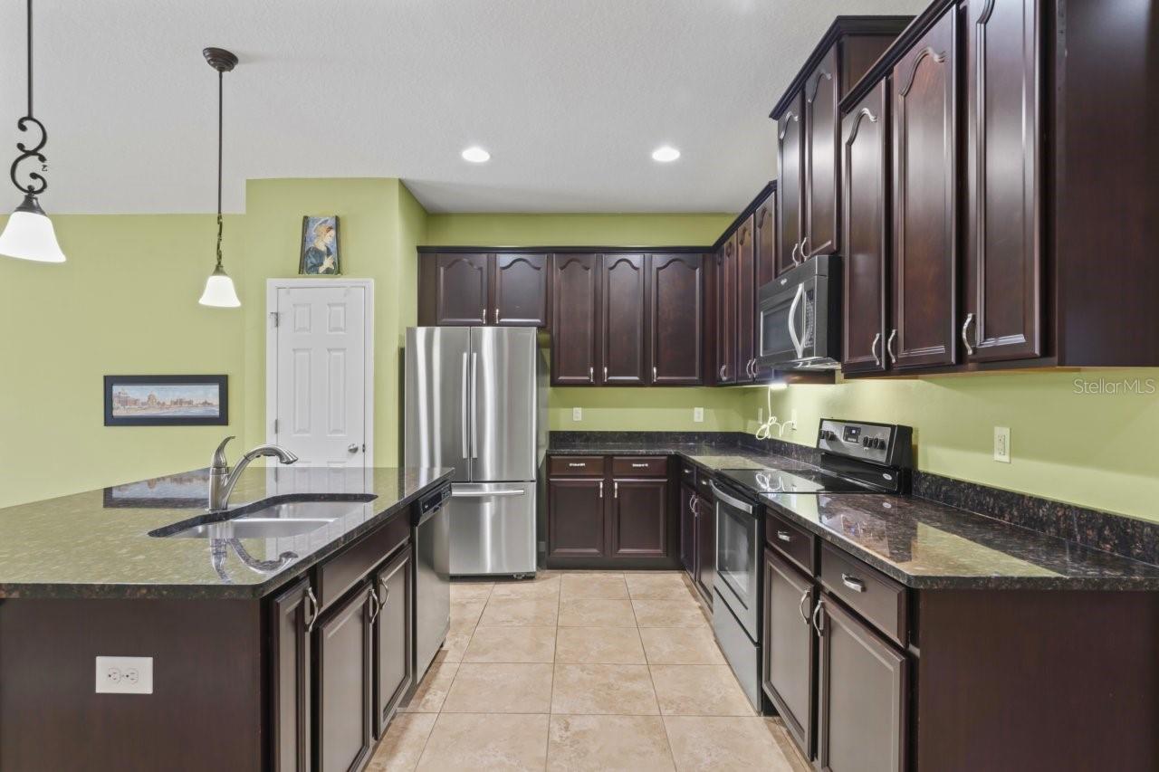 Image 3 of 59 For 2118 Parrot Fish Drive