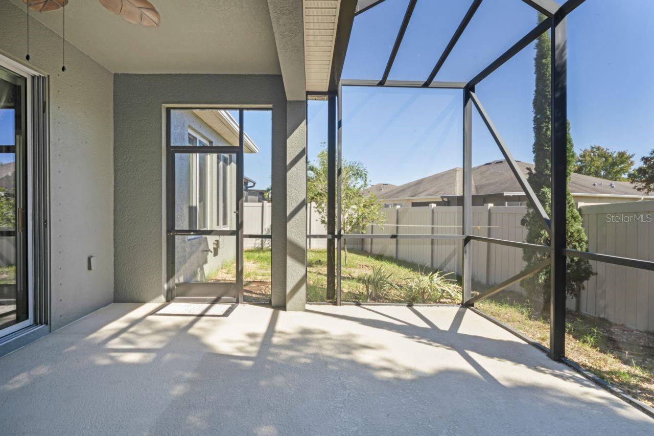 Image 40 of 59 For 2118 Parrot Fish Drive