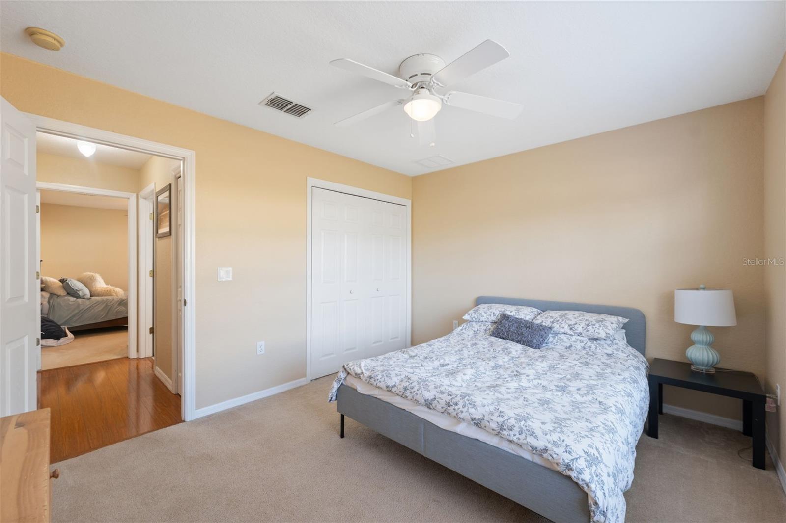 Image 14 of 48 For 11006 Canary Avenue