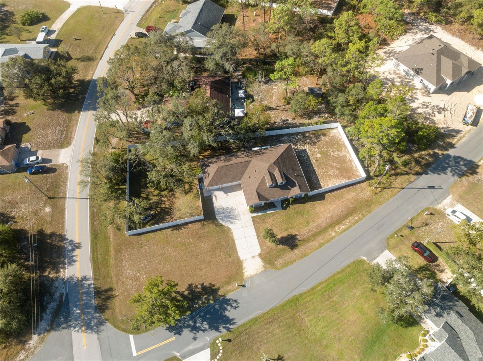 Image 24 of 48 For 11006 Canary Avenue