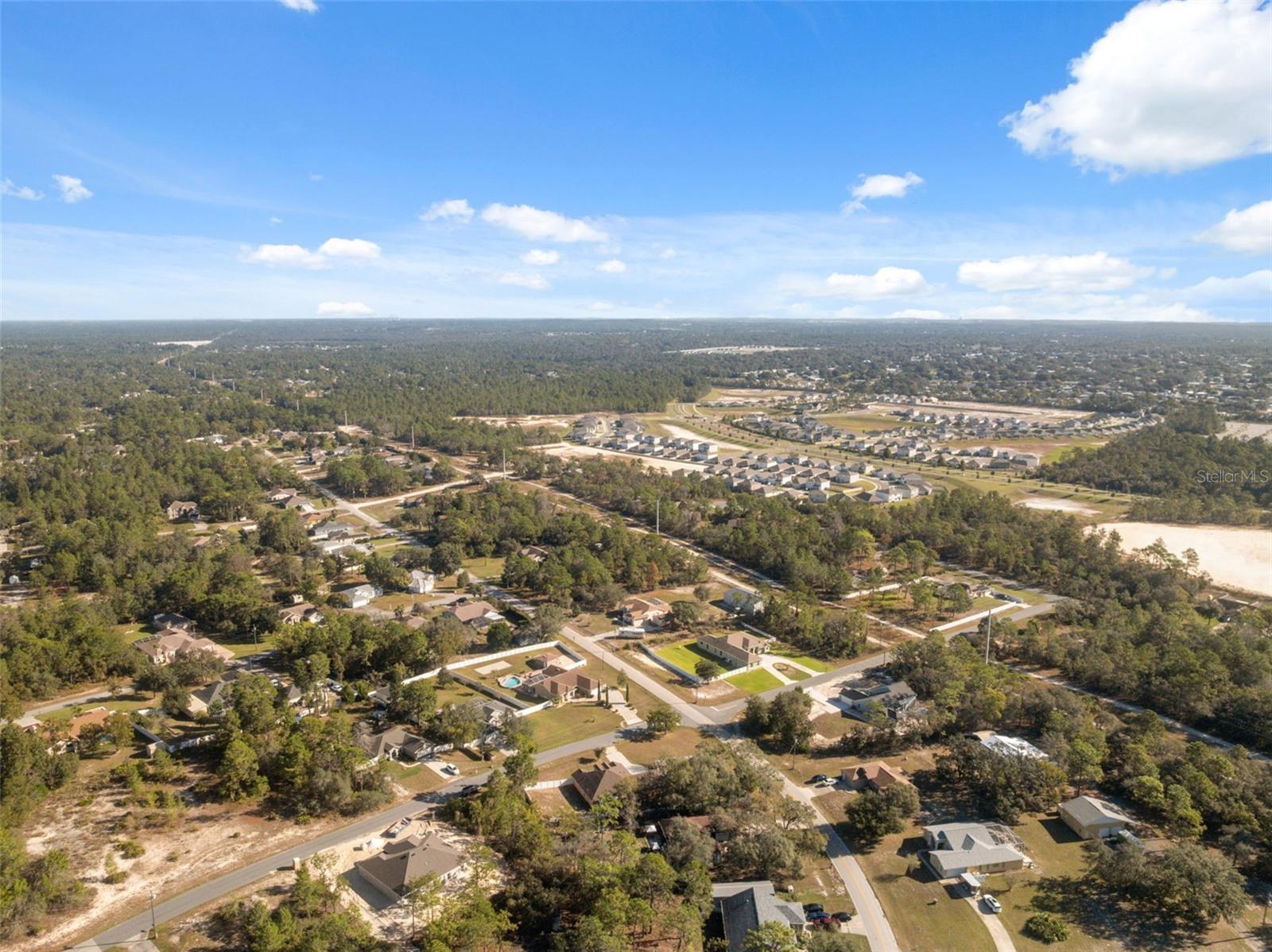 Image 27 of 48 For 11006 Canary Avenue