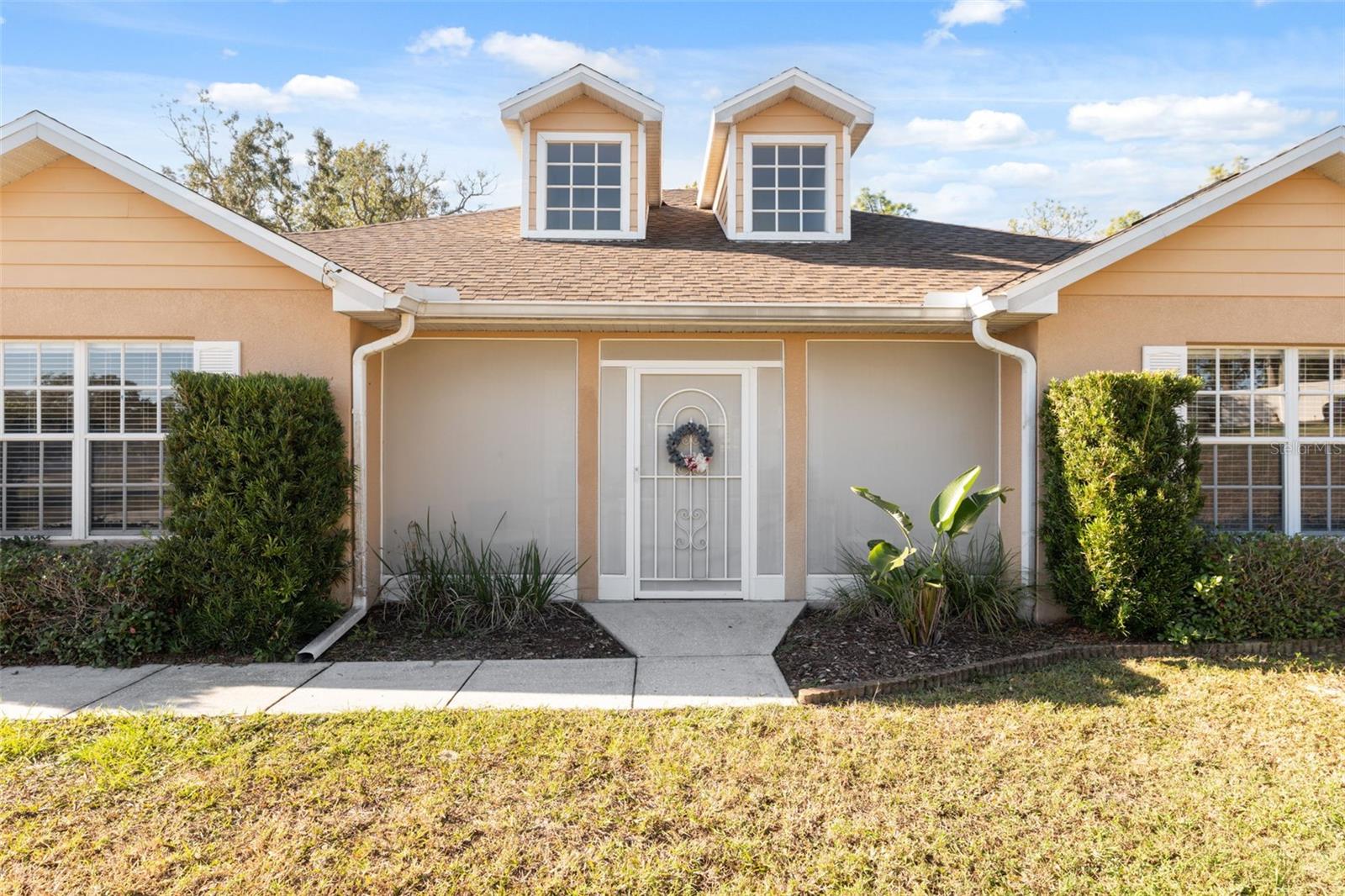 Image 35 of 48 For 11006 Canary Avenue