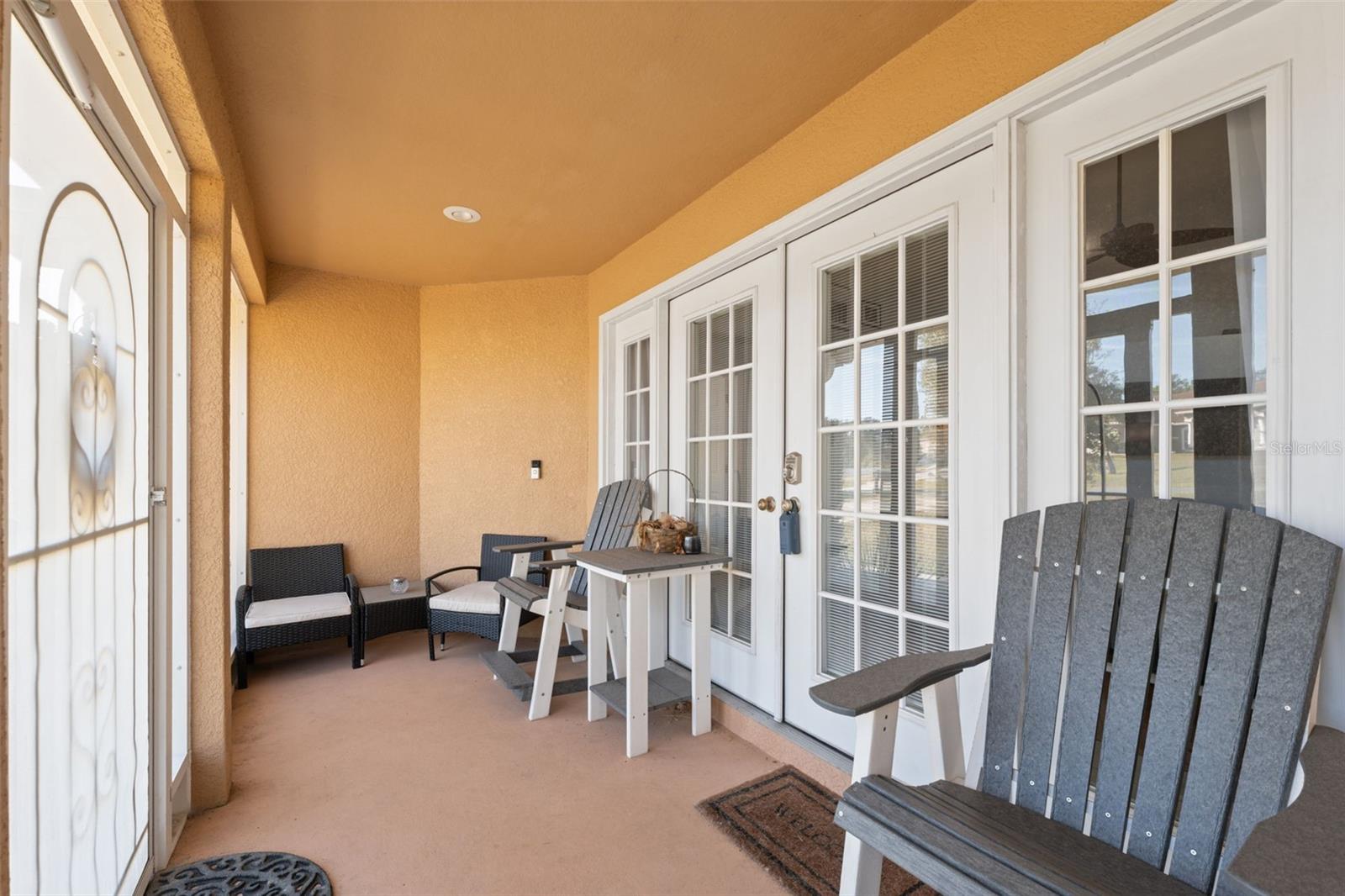 Image 36 of 48 For 11006 Canary Avenue