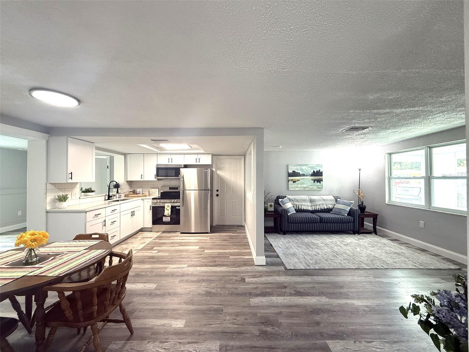 Image 4 of 31 For 9110 Pegasus Avenue