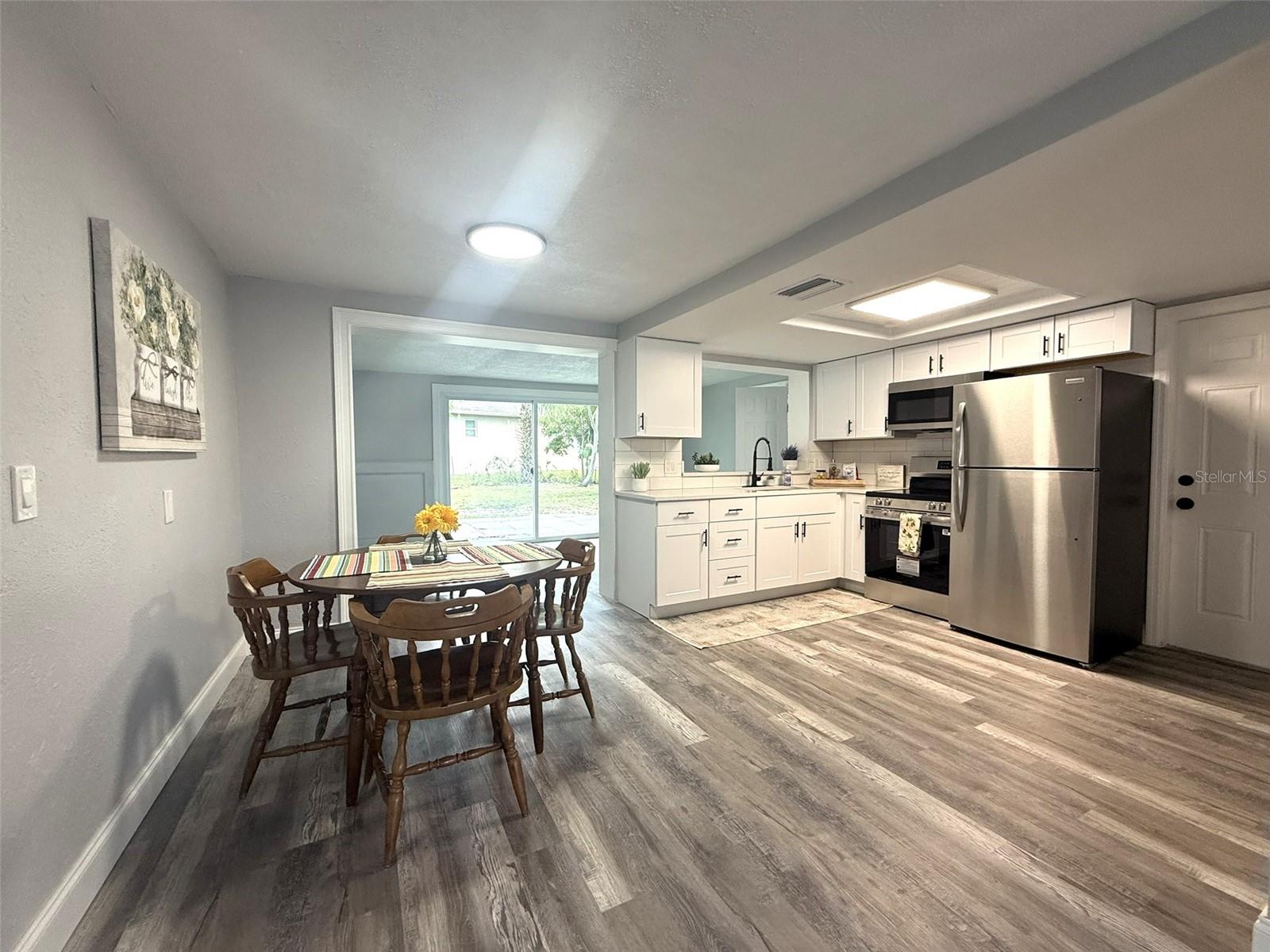 Image 7 of 31 For 9110 Pegasus Avenue